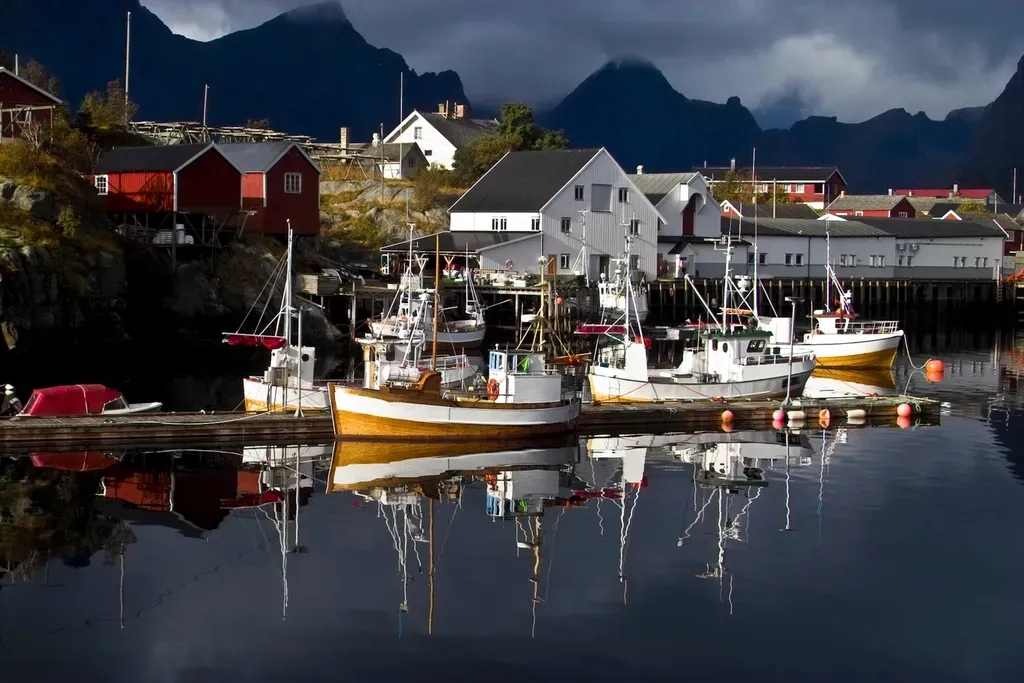 #5 Seasonal Fishing Villages in Arctic Norway (Image Credits: Rawpixel)