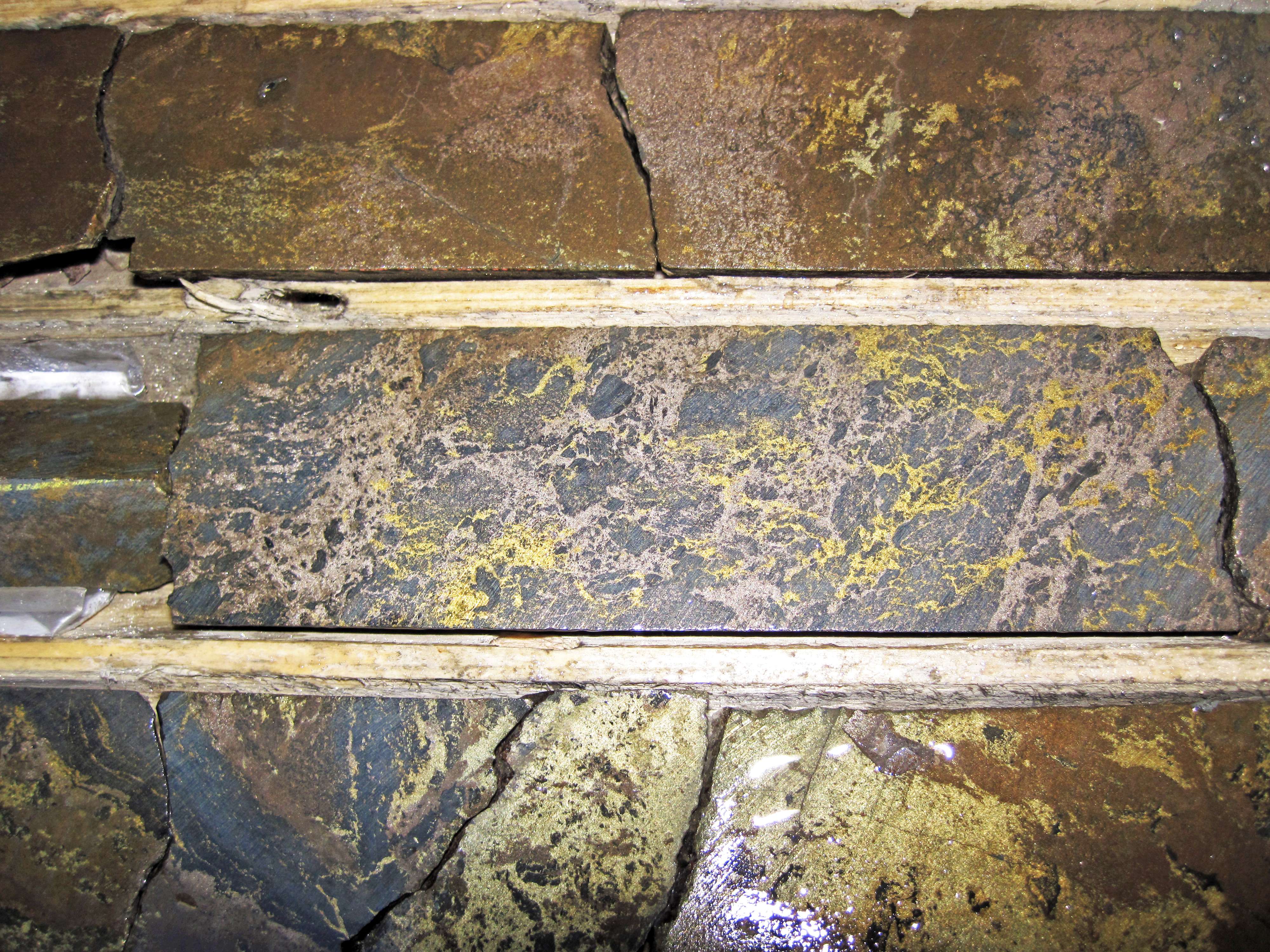 Unexpected Discovery: The Missing Basalt Layer (Image Credits: Wikimedia)