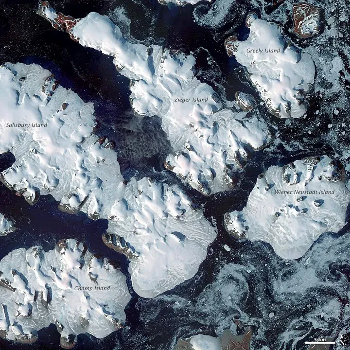 7. Depressing the Crust and Rebounding the Land (Frozen Franz Josef Land, CC BY 2.0)