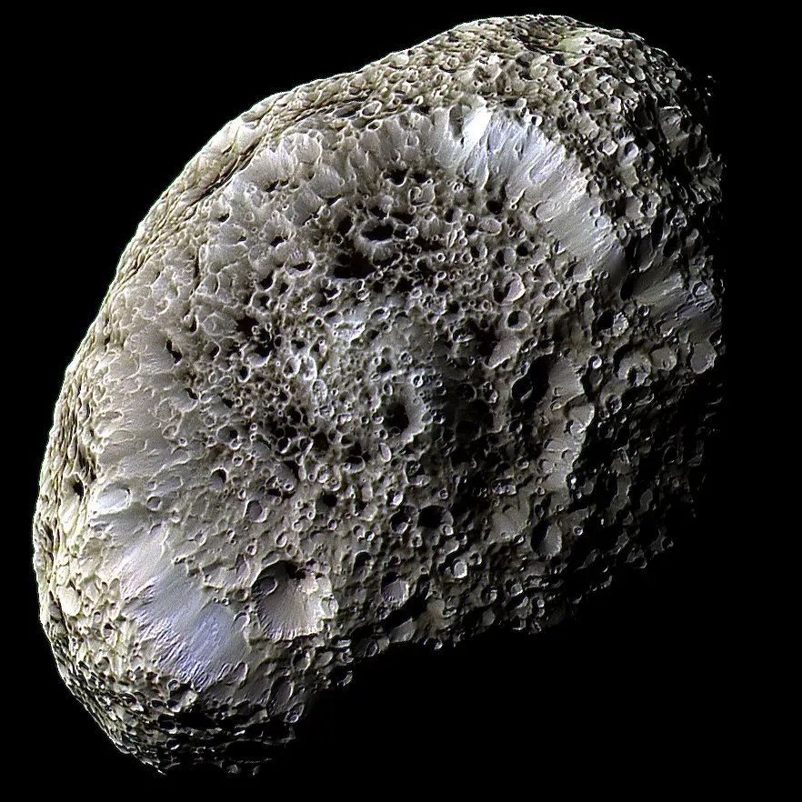 Hyperion's Static Electricity and Sponge-Like Surface (Image Credits: Flickr)