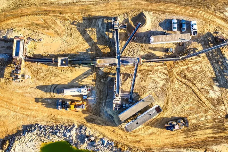 Modern Mega‑Projects and the Risk of Draining an Ancient Reserve (Image Credits: Pexels)