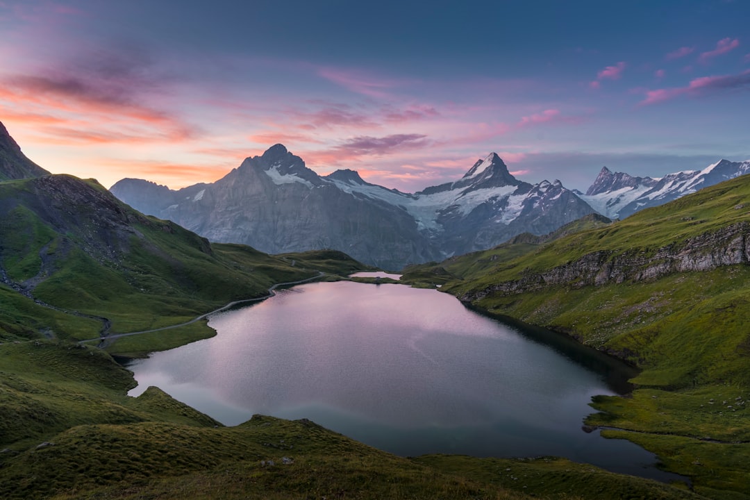 Mountain Lake's Mysterious Cycles (Image Credits: Unsplash)