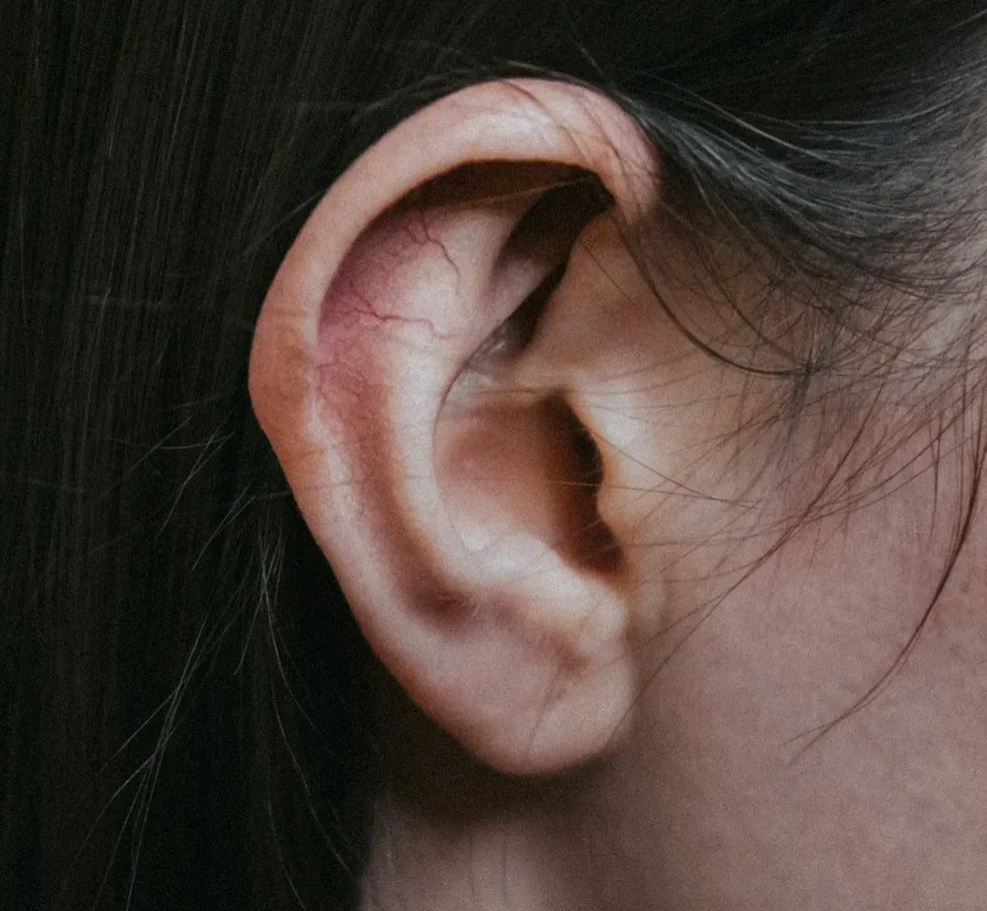 Auditory Feedback Creates a Loop That Sharpens Clarity (Image Credits: Unsplash)