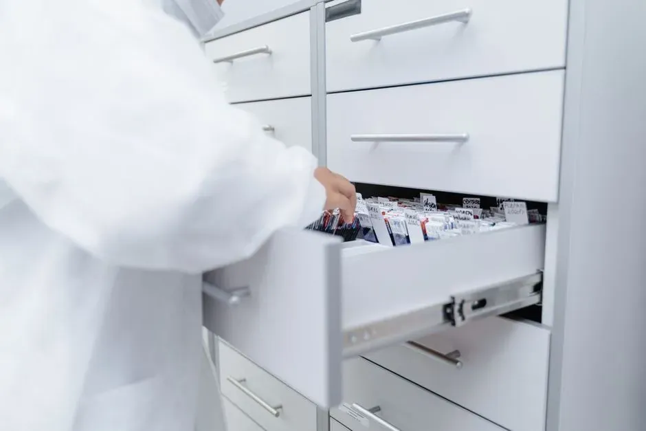 #22 – The Poster That Quietly Admitted The Drug Didn't Work (Image Credits: Pexels)