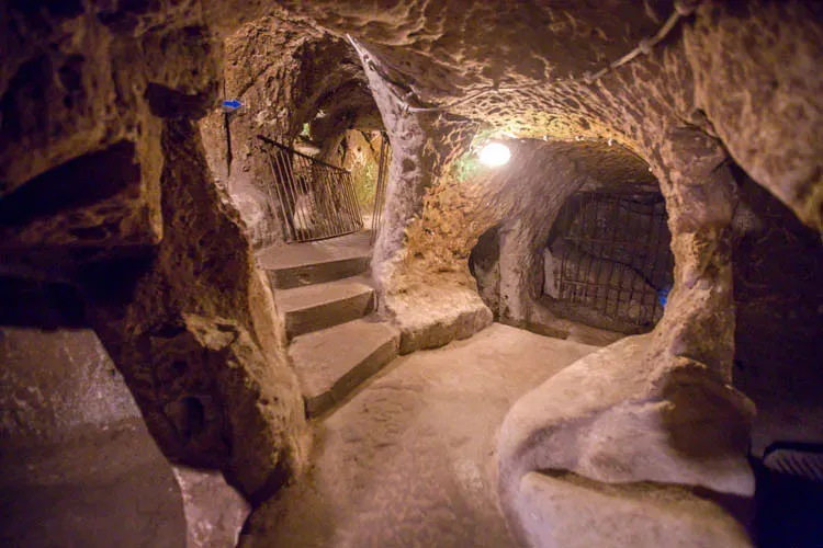 Derinkuyu Underground City, Turkey: A Multi‑Level Labyrinth in Soft Rock (sunriseOdyssey, Flickr, CC BY-SA 2.0)