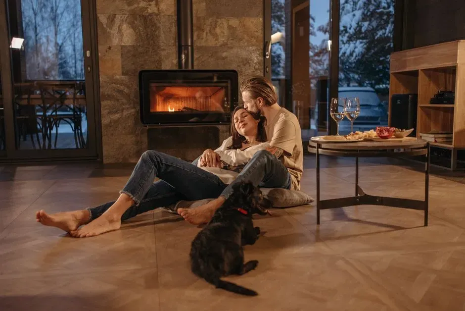 Warmth, Oxytocin, and the Chemistry of Coziness (Image Credits: Pexels)
