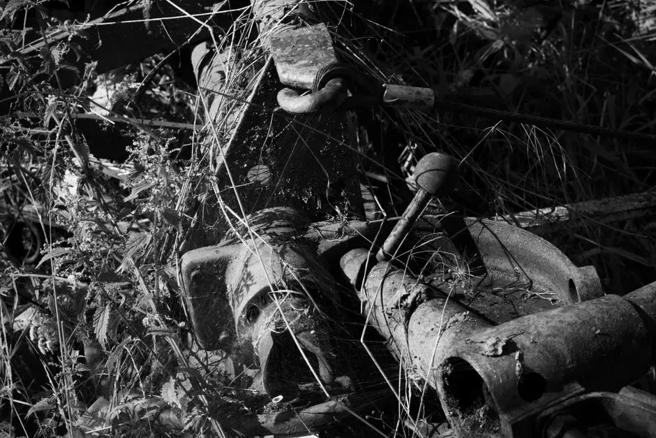 #13 Industrial Relics In Places They Should Not Be (Image Credits: Pexels)