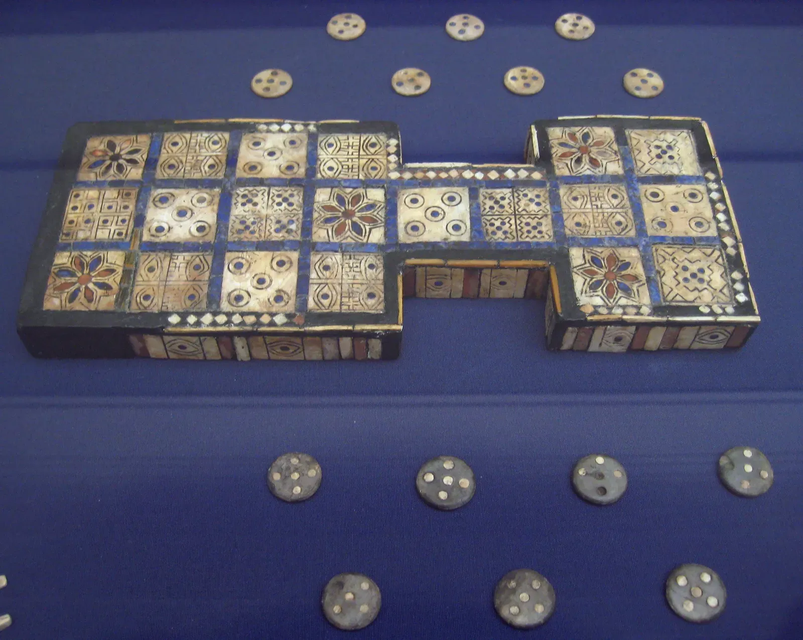 The Royal Game of Ur and Its Rules: Board‑Game Math from a Tomb (BabelStone (Own work), CC0)