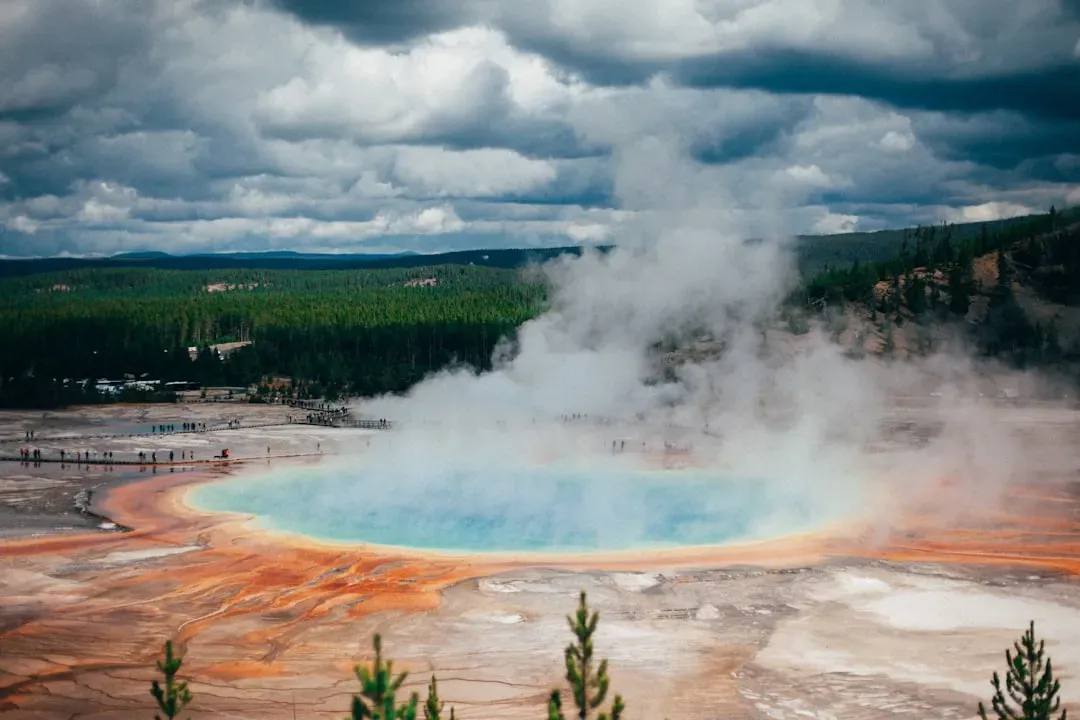 How Scientists Actually Watch Yellowstone (Spoiler: Constantly) (Image Credits: Unsplash)
