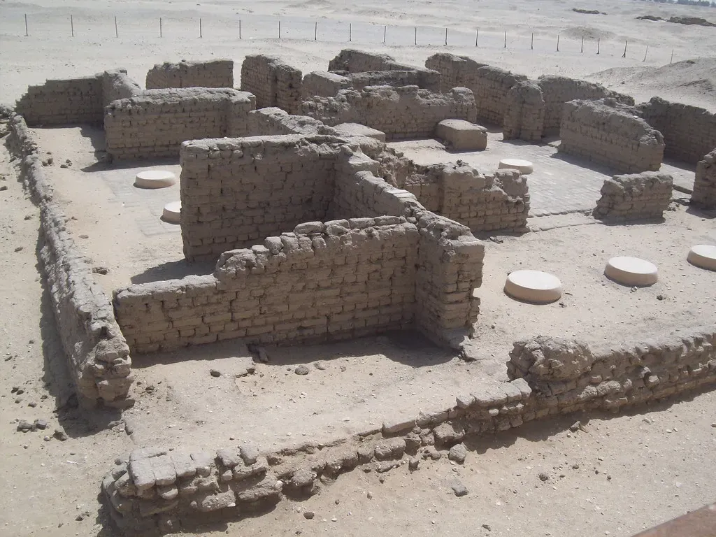 #12 - The Akhenaten-Era Ruins at Amarna, Egypt (Key Sectors) (isawnyu, Flickr, CC BY 2.0)