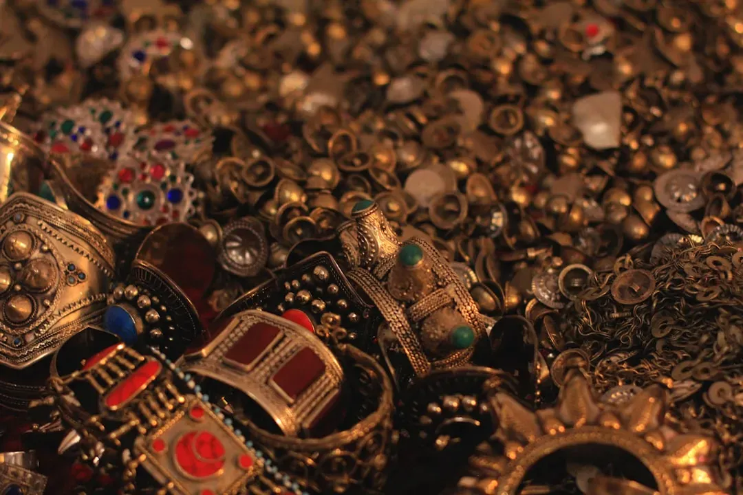 2. Nazi Gold Trains and Buried Wartime Hoards (Image Credits: Unsplash)