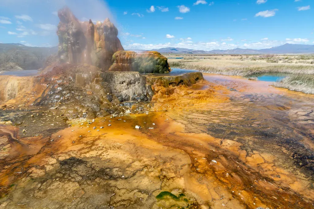 4. Fly Geyser, Nevada: A Technicolor Accidental Wonder (RuggyBearLA, Flickr, CC BY 2.0)