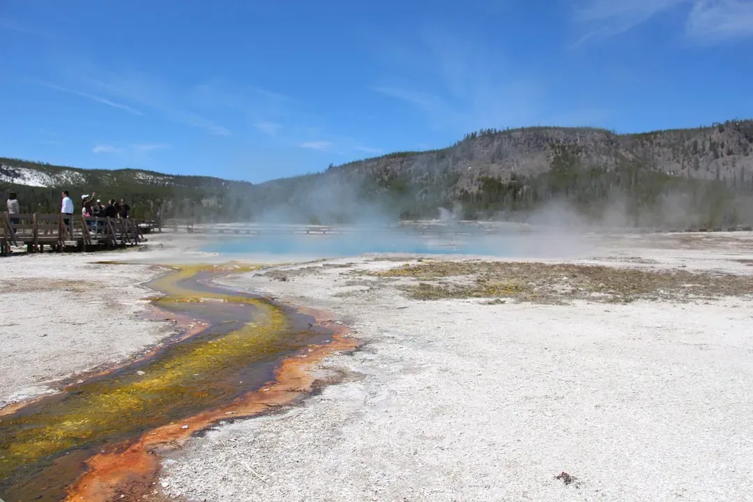 5. Microorganisms Color Hot Springs in Ways Your Eyes Can’t Fully See (Image Credits: Unsplash)
