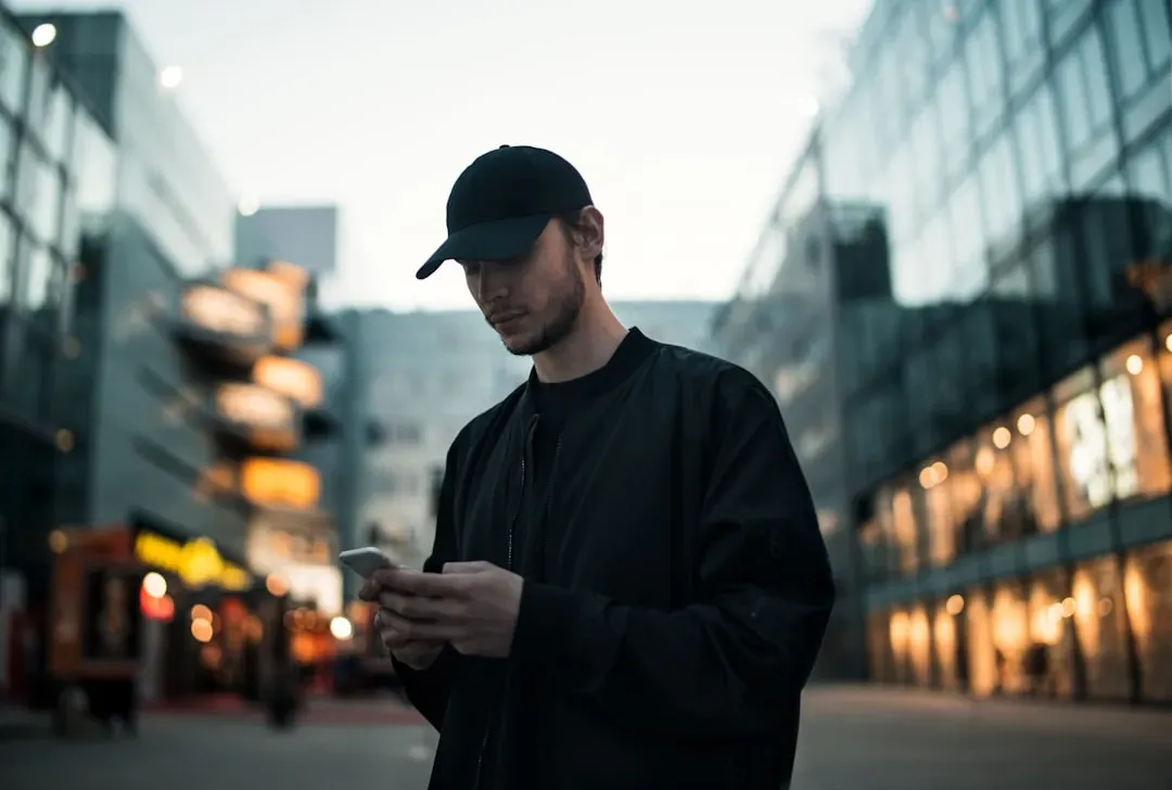 Technology, Virtual Worlds, and Hacking Your Sense of Time (Image Credits: Unsplash)