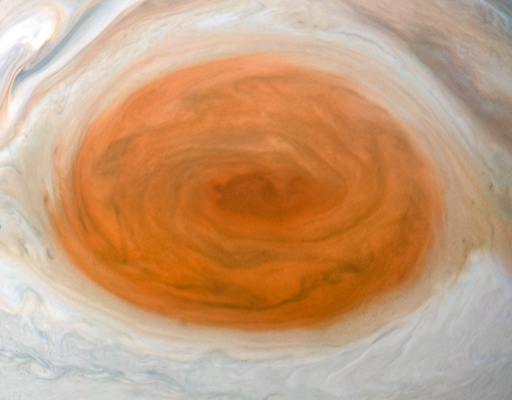 The Mystery of Its Crimson Color (Image Credits: Flickr)