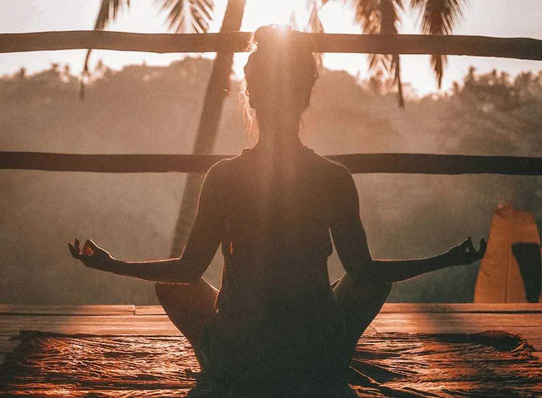 Self-Awareness Emerges Late and Can Fade Away (Image Credits: Unsplash)