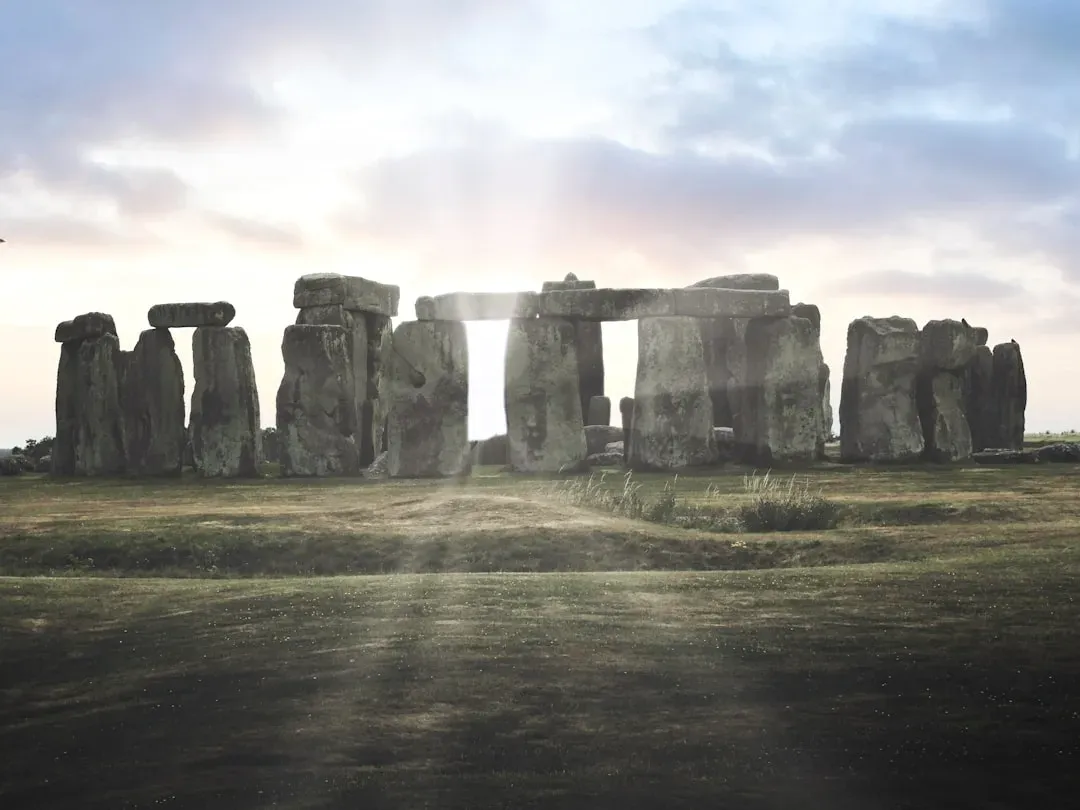 #2 - Stonehenge, England (Image Credits: Unsplash)