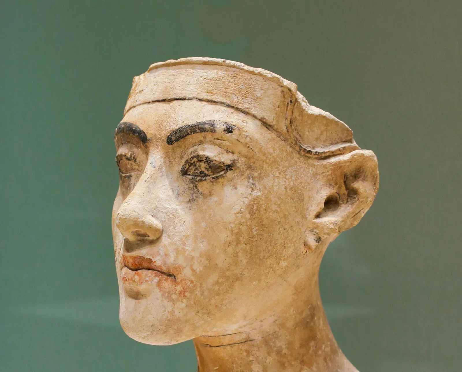5. The Masked Pharaoh: Smenkhkare and the Amarna Puzzle (Image Credits: Wikimedia)