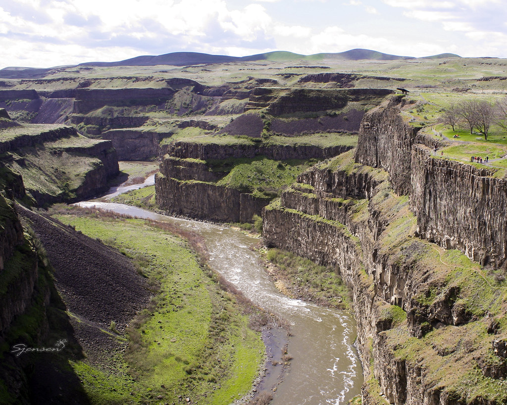 The Scablands Tell Their Story (Image Credits: Flickr)