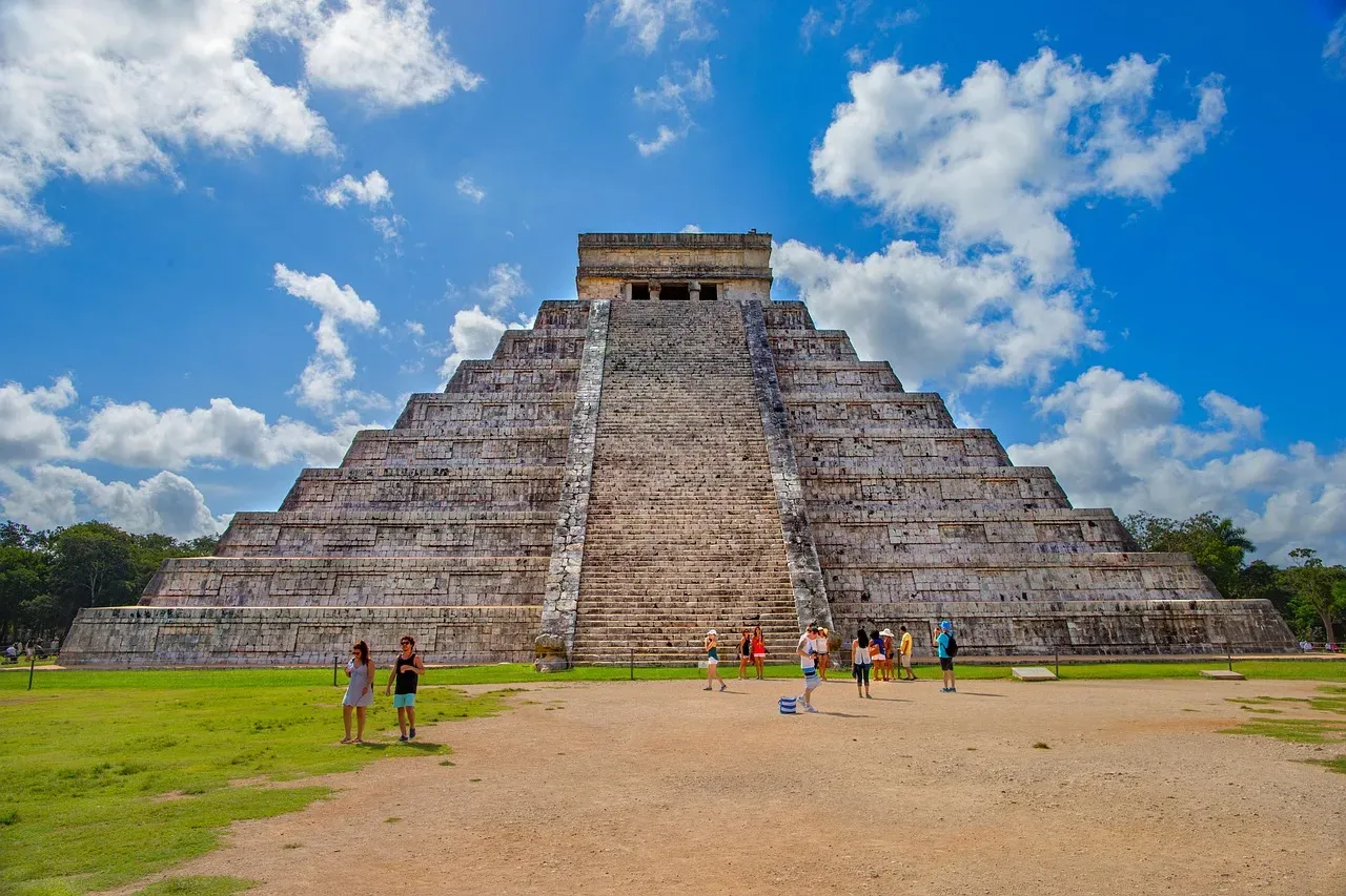 Chichén Itzá and the Serpent of Light (Image Credits: Pixabay)