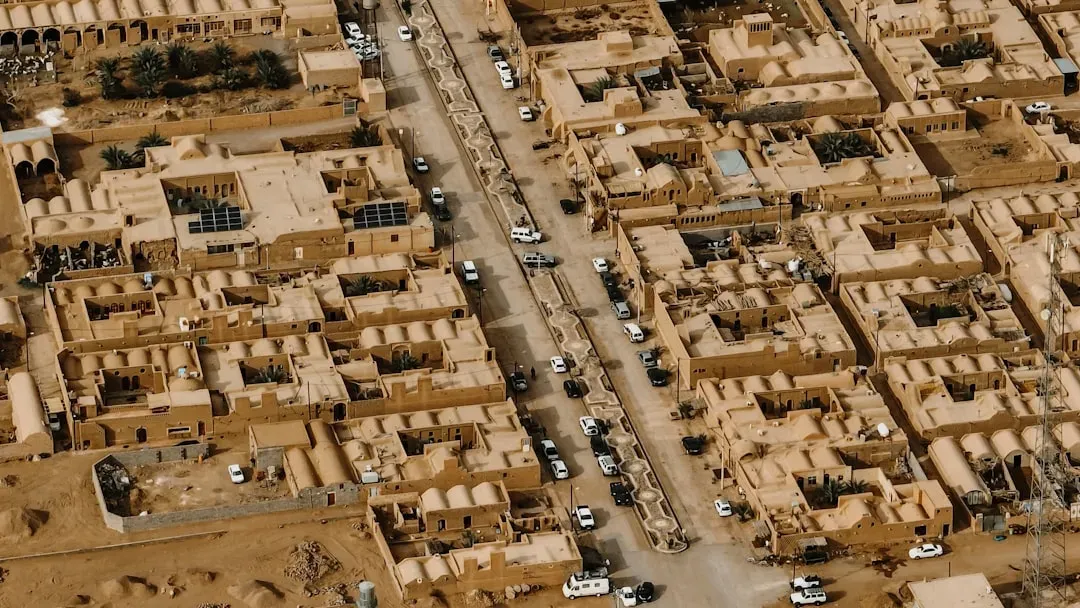 Ancient Persia: Royal Roads, Couriers, and Scalable Governance (Image Credits: Unsplash)