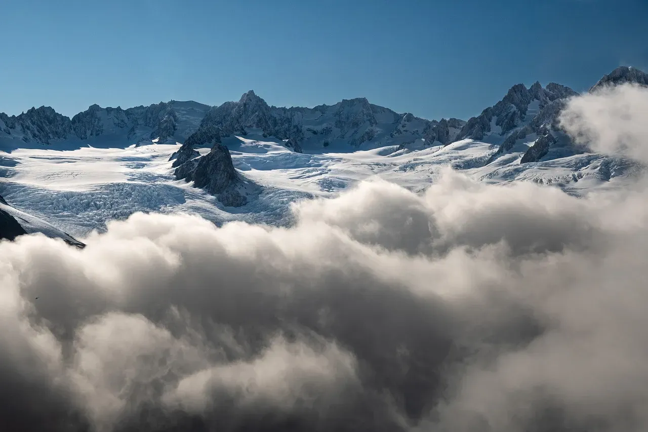 #11 - The Tropical Glacier That Melted Before Anyone Looked Twice (Image Credits: Pixabay)