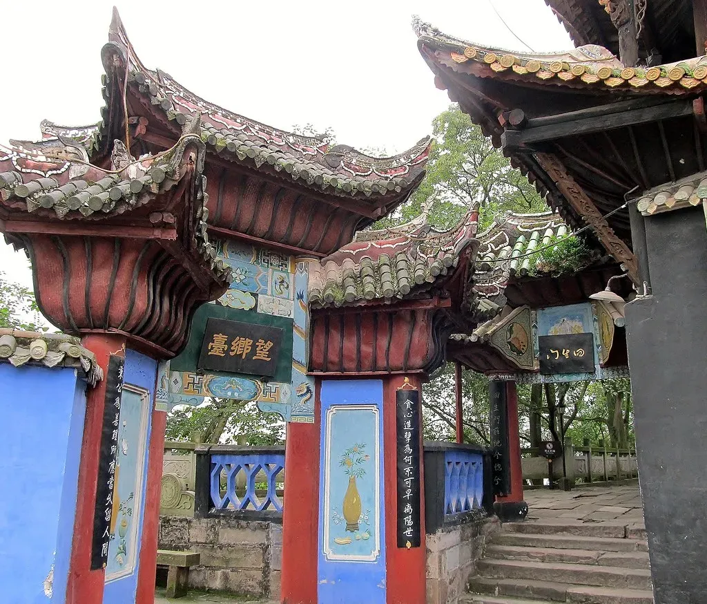 #7 - The Villages Near Fengdu, China: Ritual Food Left Behind (Tracy Hunter, Flickr, CC BY 2.0)