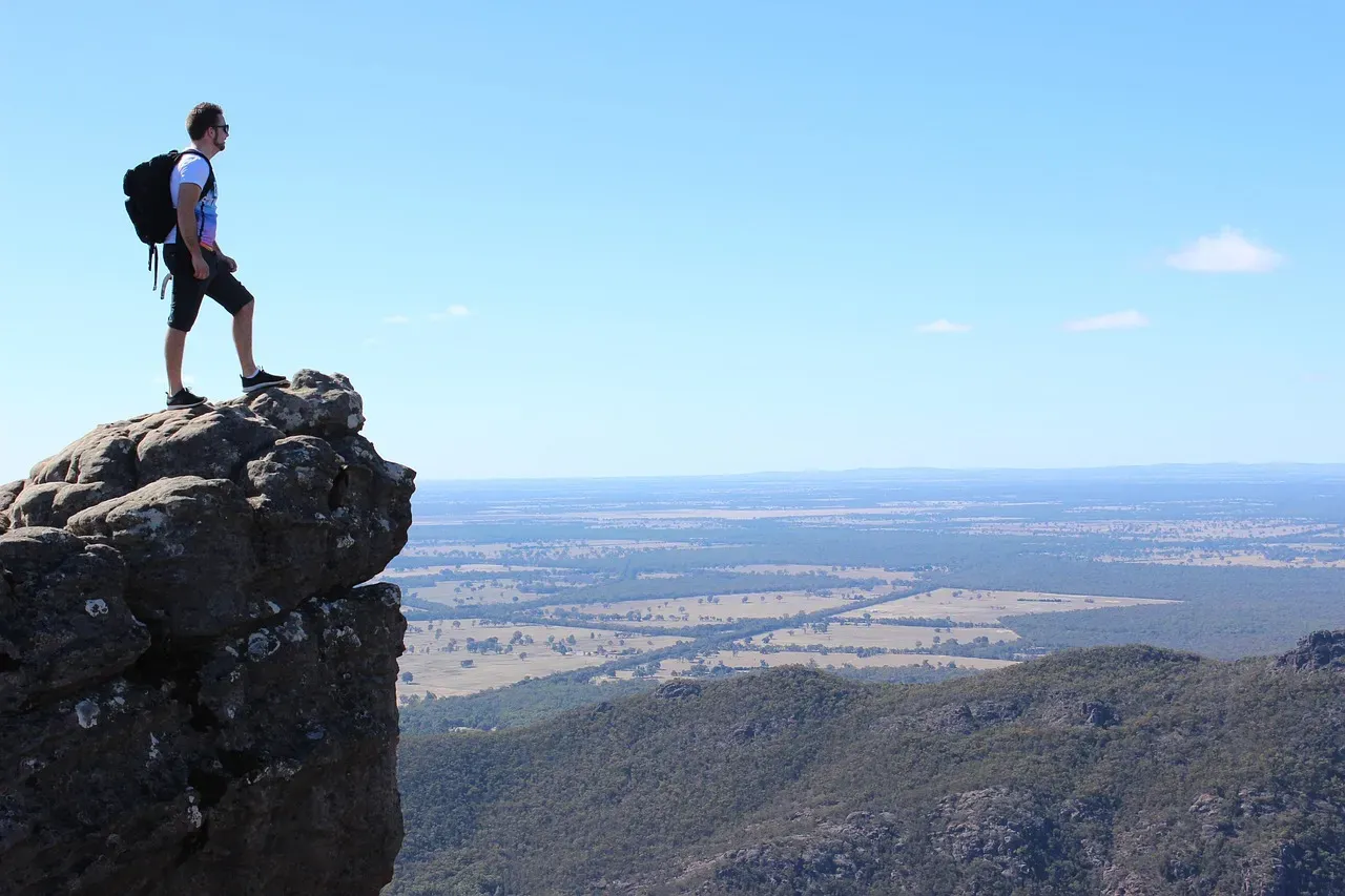 The Hero Shot at the "Most Dangerous Point" That Wasn't (Image Credits: Pixabay)