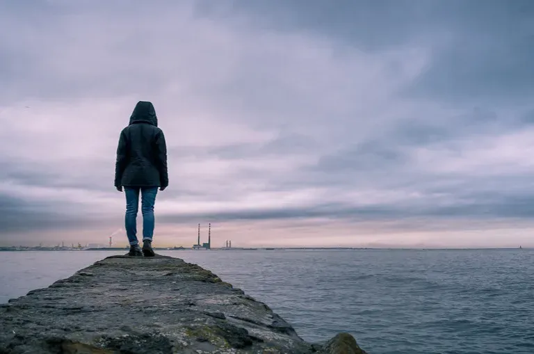 3. You’re Older Than You Think: Your Head Ages Faster Than Your Feet (Image Credits: Flickr)