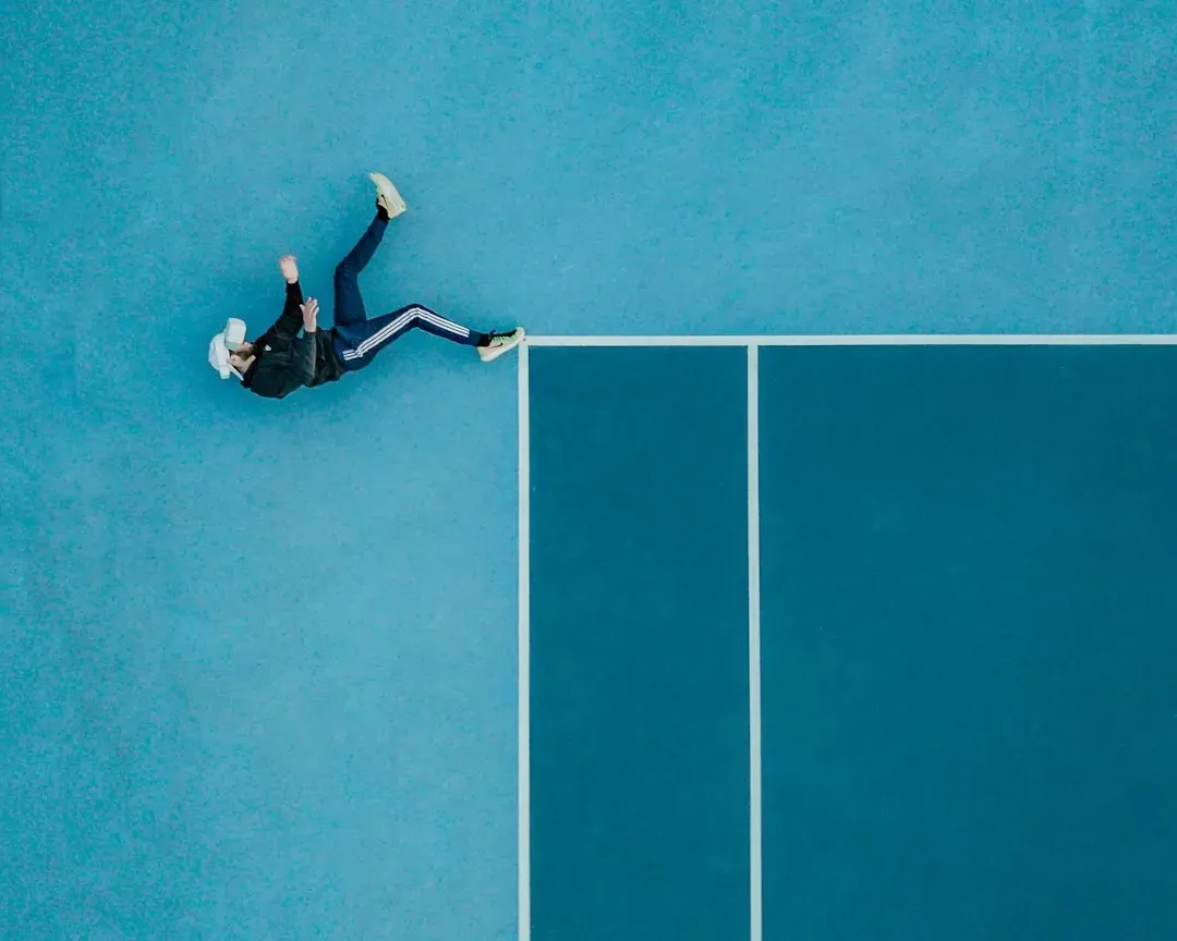 You Live Through a Fall From a Height That Should Have Destroyed Every Organ (Image Credits: Unsplash)