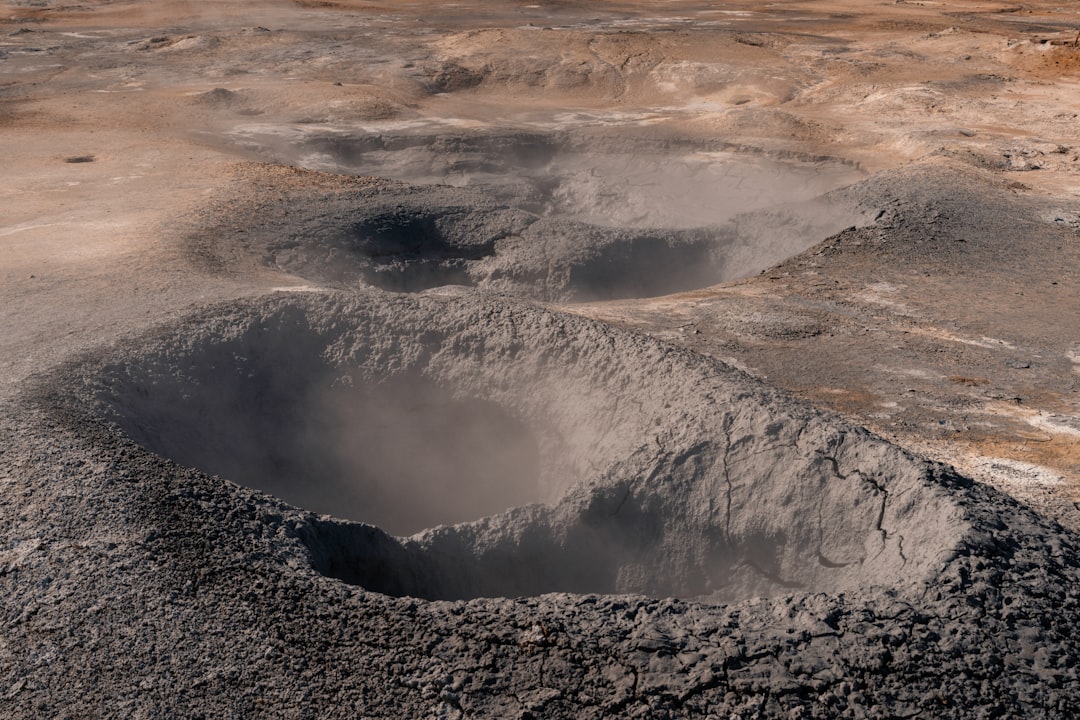 Why Ancient Craters Are So Rare (Image Credits: Unsplash)