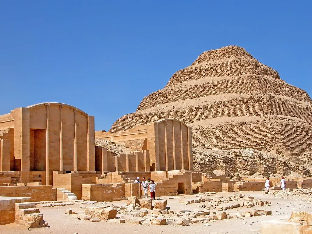 Royal Tombs and Lost Pharaohs Emerging From Egyptian Sands (Image Credits: Flickr)