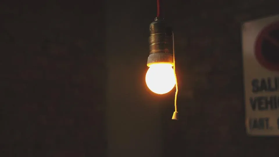 How Light Bulbs Illuminate Your World (Image Credits: Stocksnap)