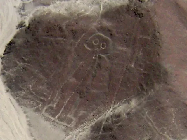 2. The Nazca Lines “Astronaut,” Peru (Roughly 100 BCE–500 CE) (By User: (WT-shared) Shoestring at  wts wikivoyage, CC BY-SA 1.0)