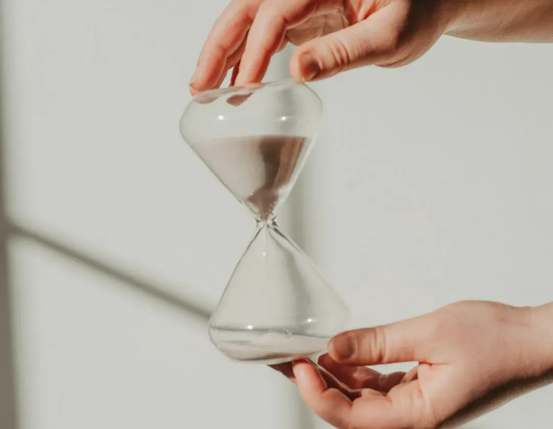 Can We Really Go Backwards? The Nightmare of Paradoxes (Image Credits: Unsplash)