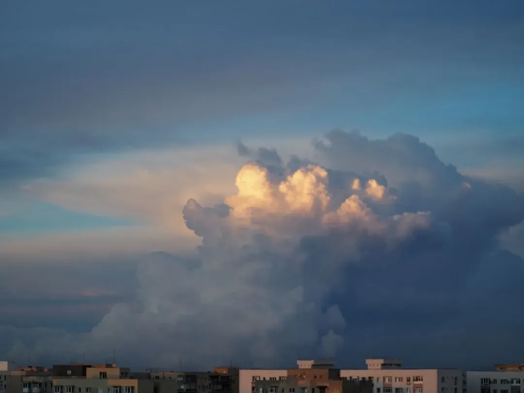 Sky Quakes and Mystery Booms: What’s Shaking the Air Above Us? (Image Credits: Unsplash)