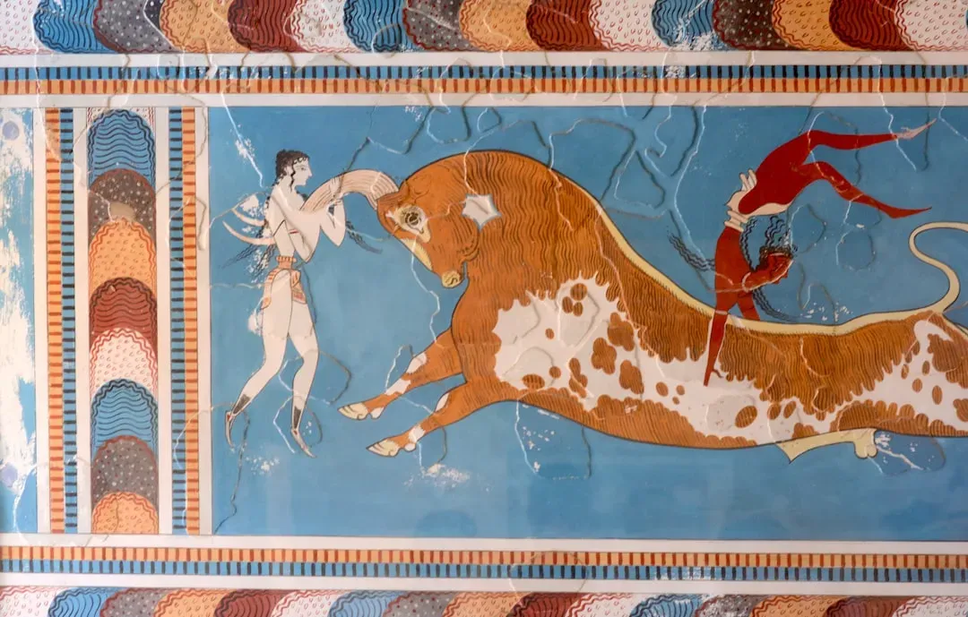 Minoan Frescoes That Could Hang in a Modern Art Gallery (Image Credits: Unsplash)
