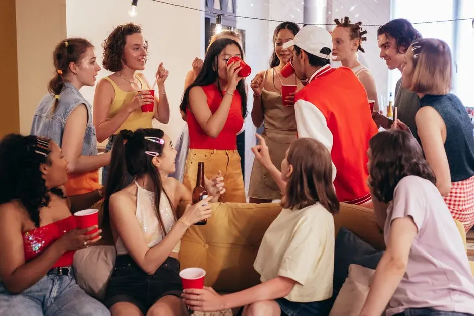 Pruning Your Social Universe Without Becoming a Hermit (Image Credits: Pexels)
