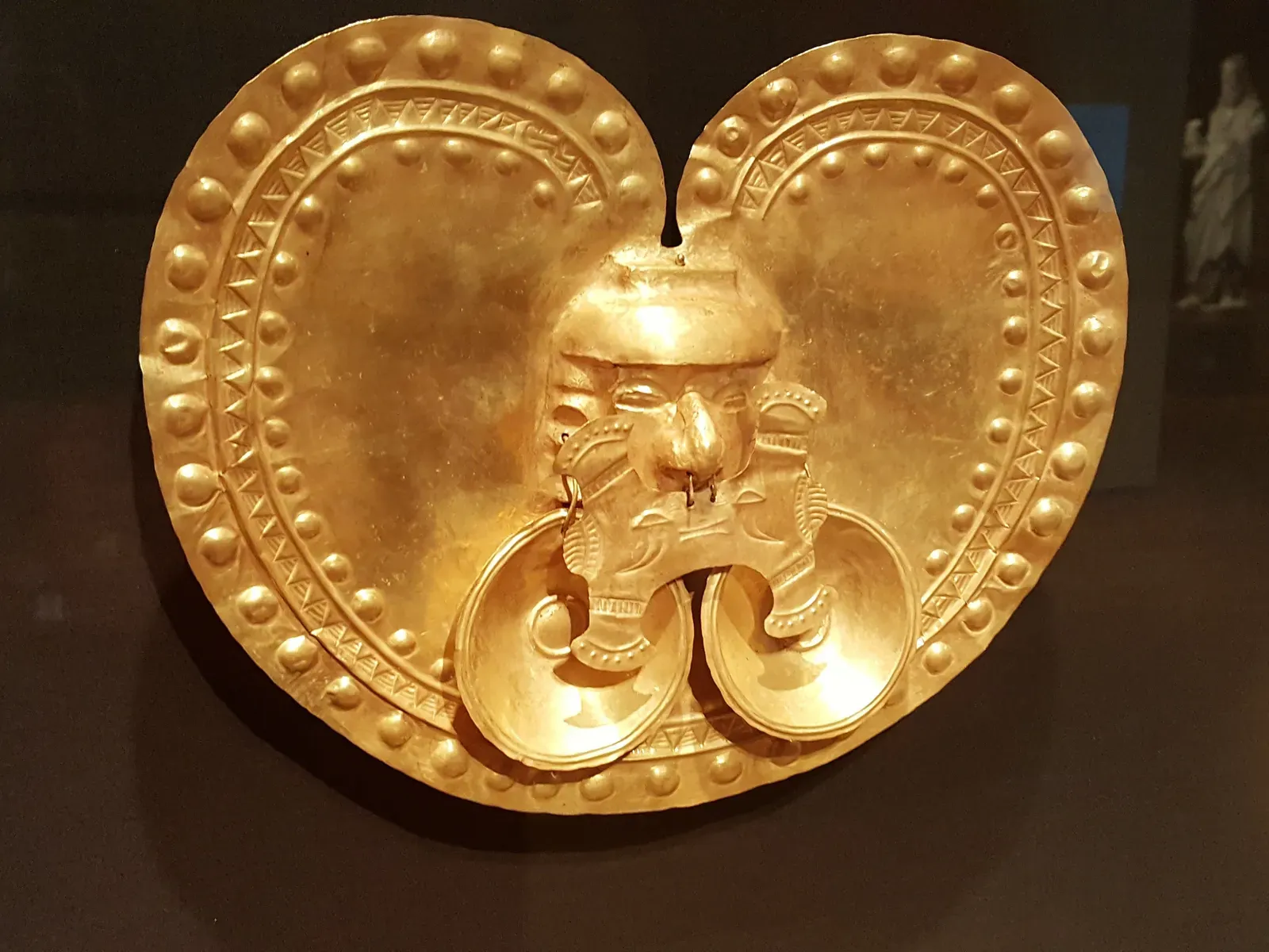 #8 - The Pre-Columbian Gold Alloys That Behave Like Engineered Materials (Yotoco era pectoral - Calima people - Cleveland Museum of Art, CC BY-SA 2.0)