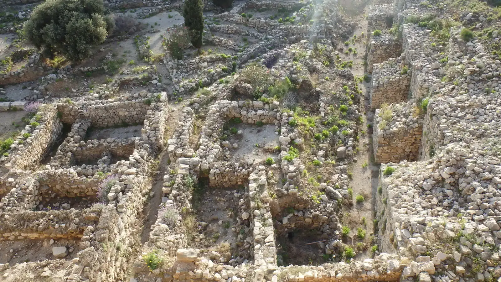 Byblos: Where the Alphabet Was Born (Image Credits: Wikimedia)