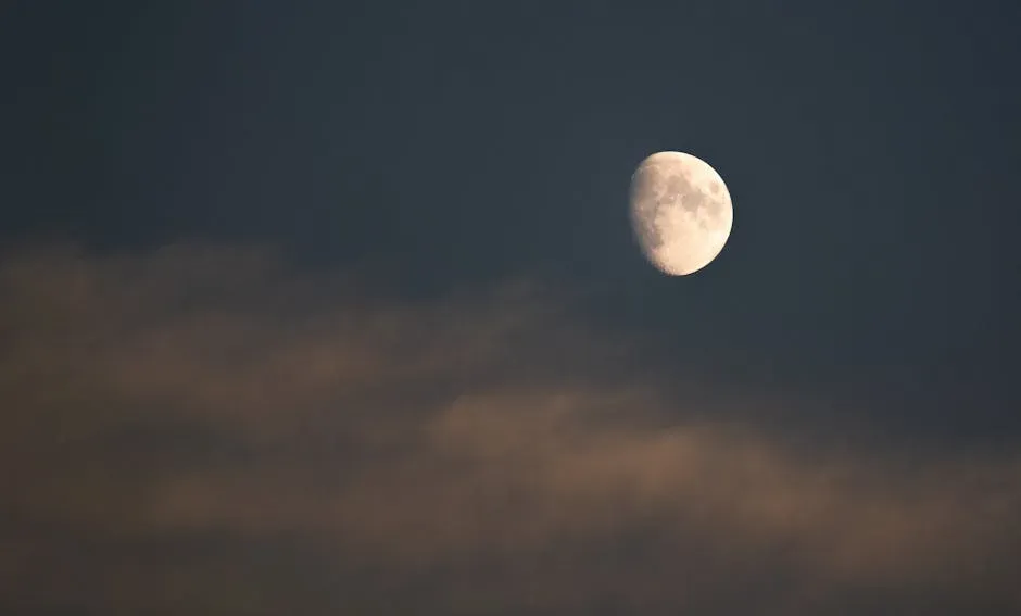 Occultations of Bright Stars or Planets by the Moon (Image Credits: Pexels)