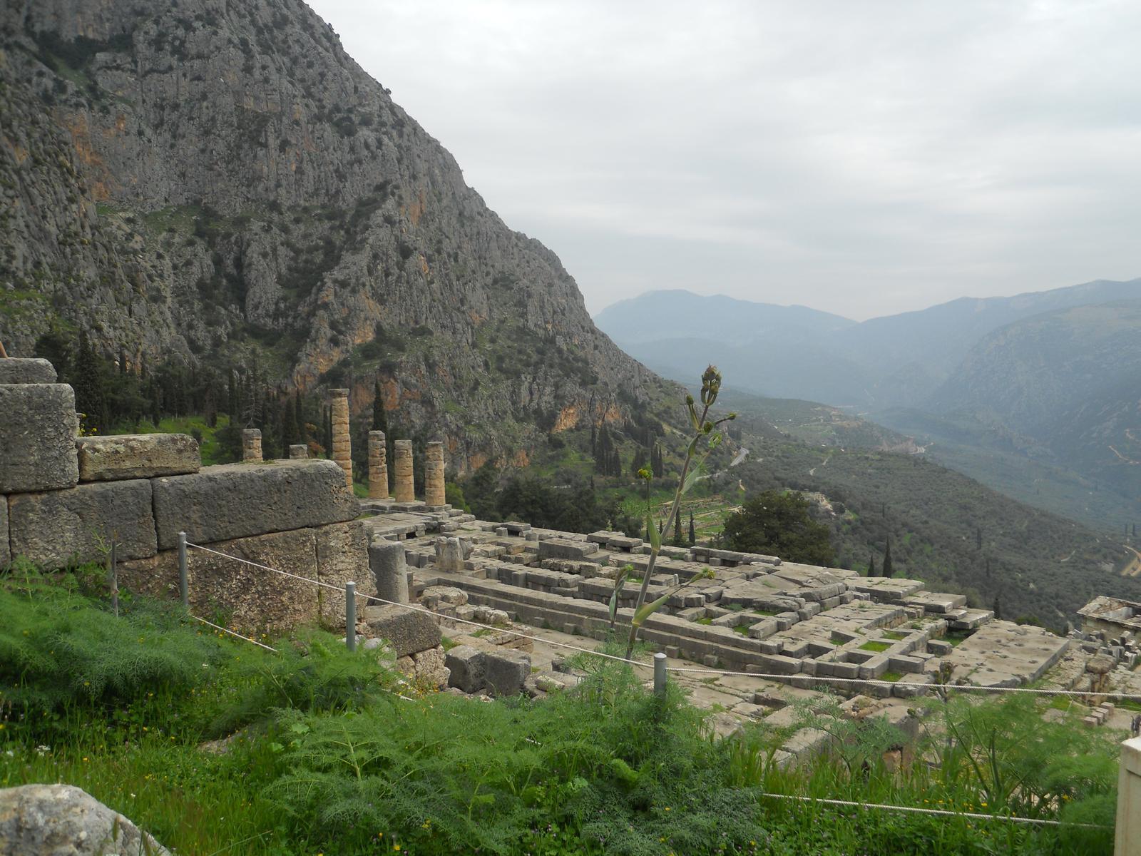 Delphi: Greece's Oracle Sanctuary (Image Credits: Wikimedia)