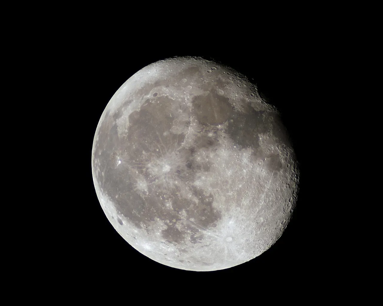 The Moon Has Water Ice Hidden In Dark Craters (Image Credits: Pixabay)