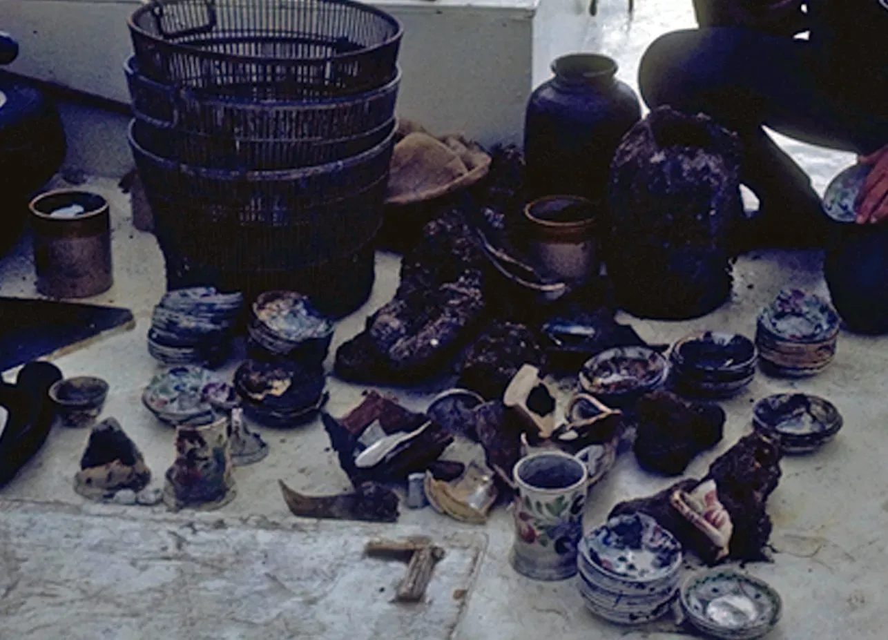 #3 - Undocumented Human Remains and Stolen Artifacts (I (Edward Lee Spence) created this work entirely by myself., CC BY-SA 3.0)