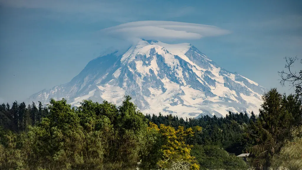 Mount Rainier National Park, Washington: Beauty That Turns On You Fast (Bernd Thaller, Flickr, CC BY 2.0)