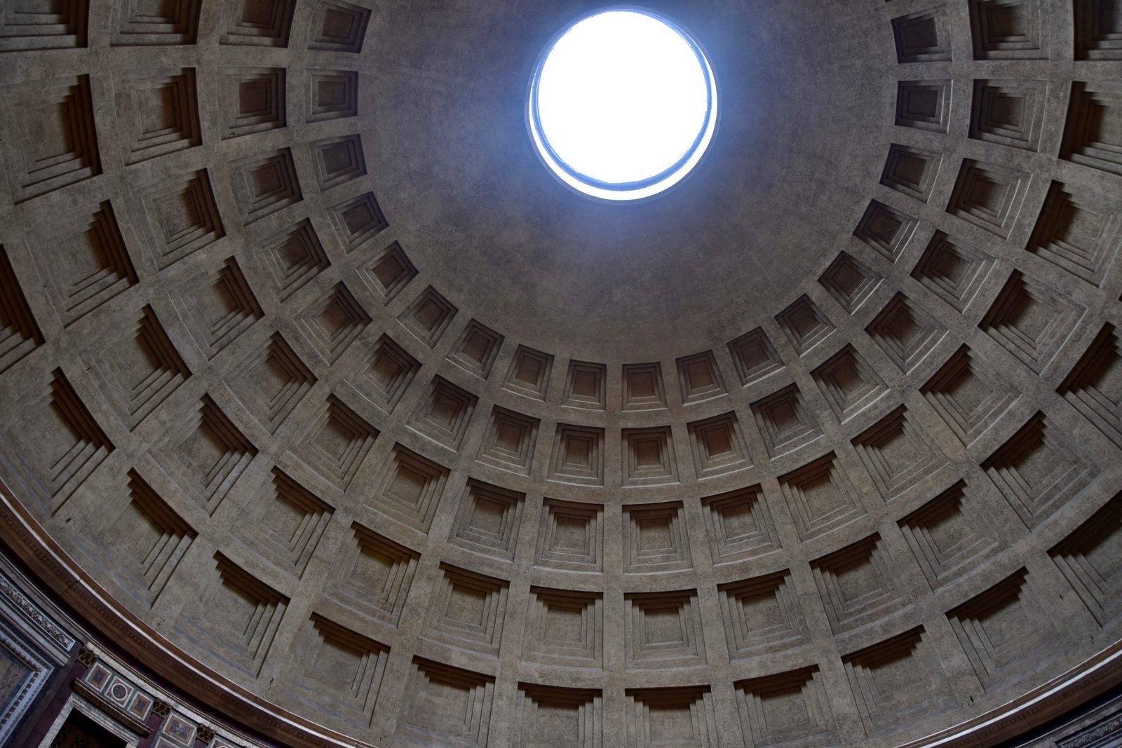 The Pantheon's Impossible Dome (Image Credits: Wikimedia)