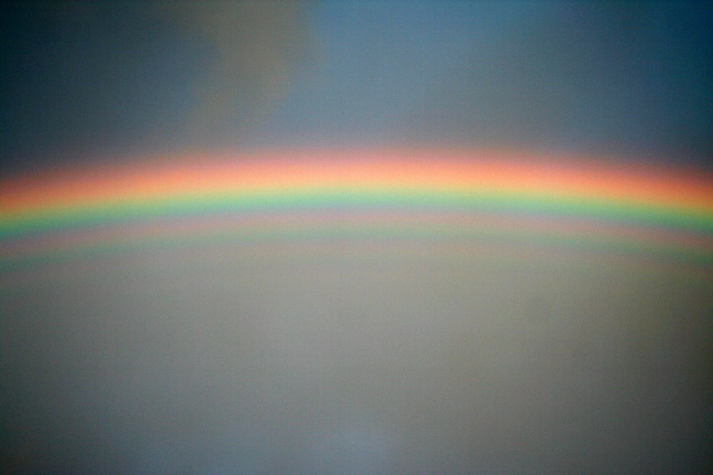 The Rare Beauty of Supernumerary Rainbows (Image Credits: Flickr)