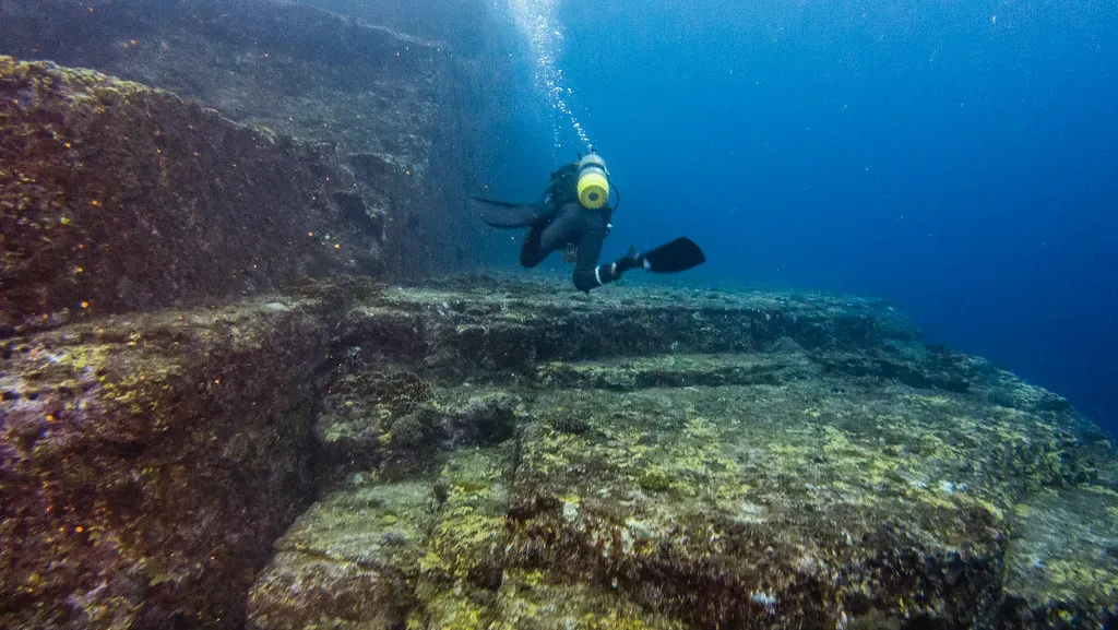 The Yonaguni Monument: Sunken City or Geology Playing Tricks? (itsdesire, Flickr, CC BY 2.0)