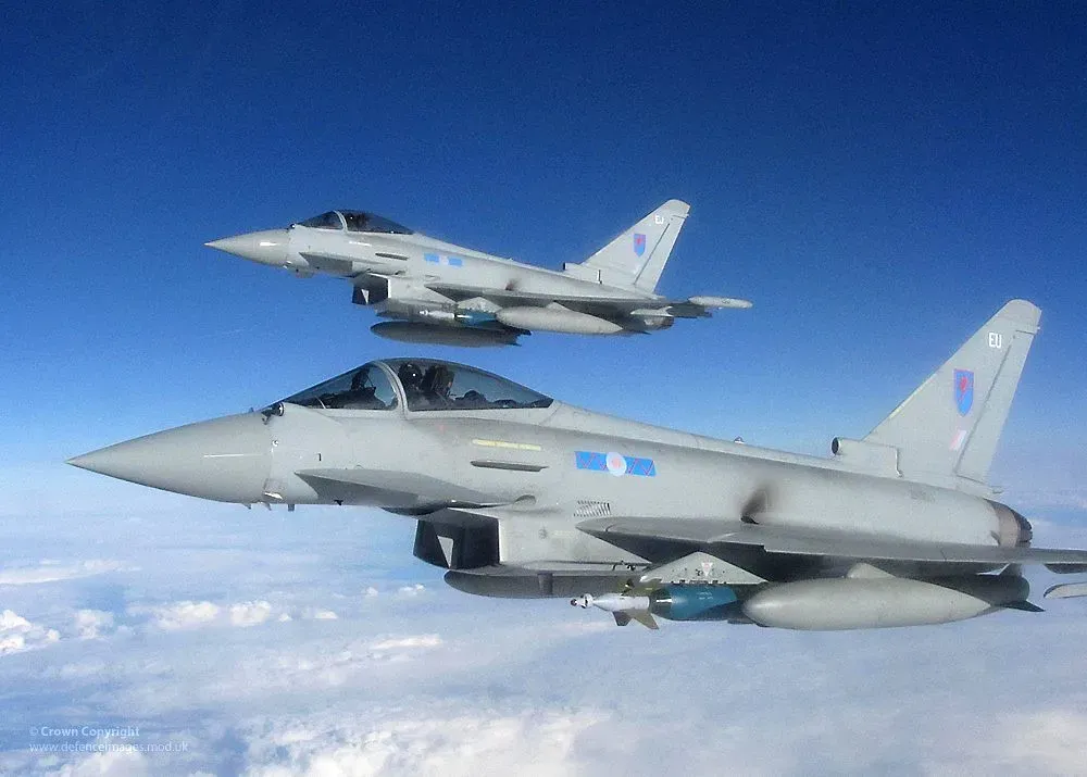 Narrow, Pointed Head And Jet Nose For Cutting Through Air (Defence Imagery, Flickr, CC BY-SA 2.0)