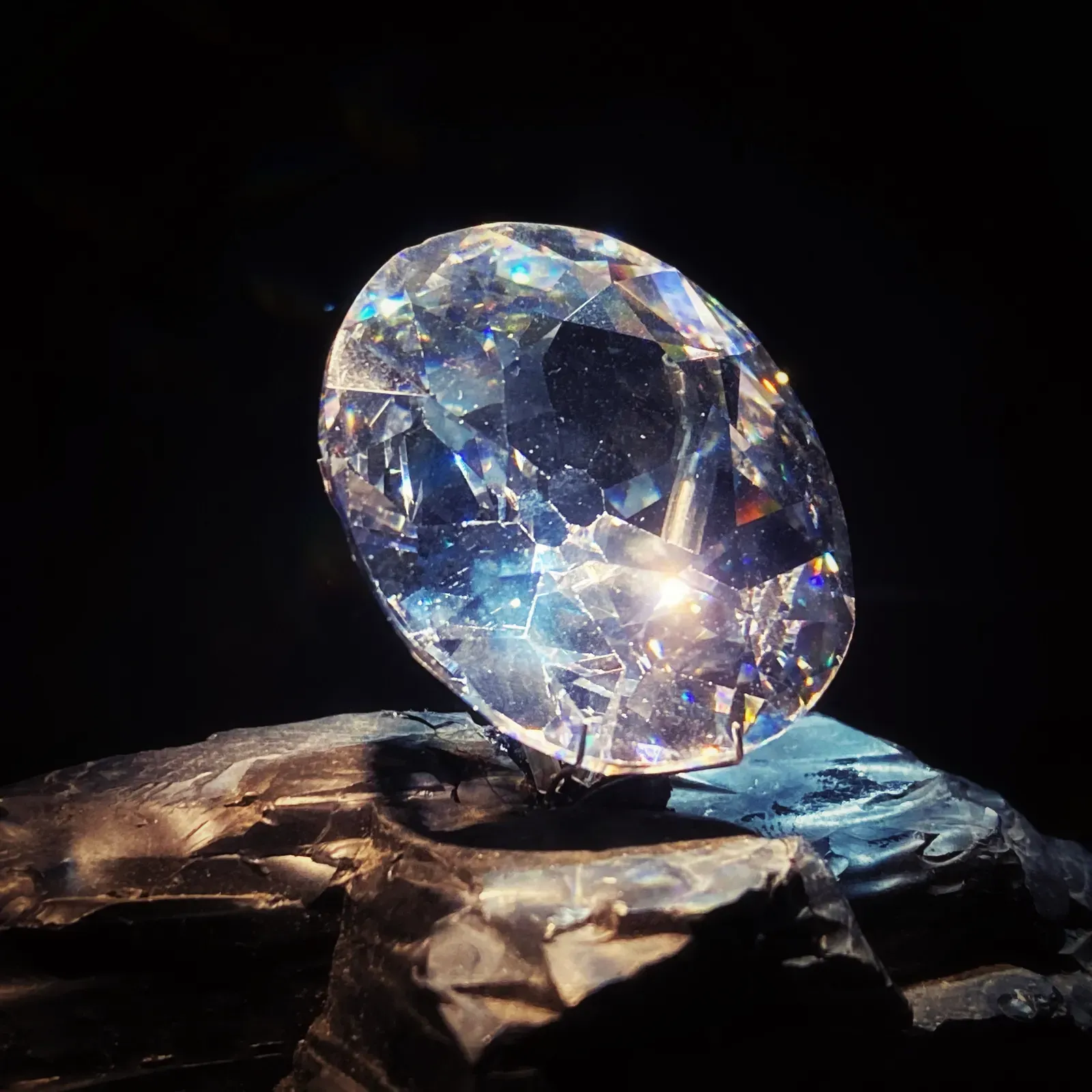 #5 - The Koh-i-Noor Diamond (By aiva., CC BY 2.0)